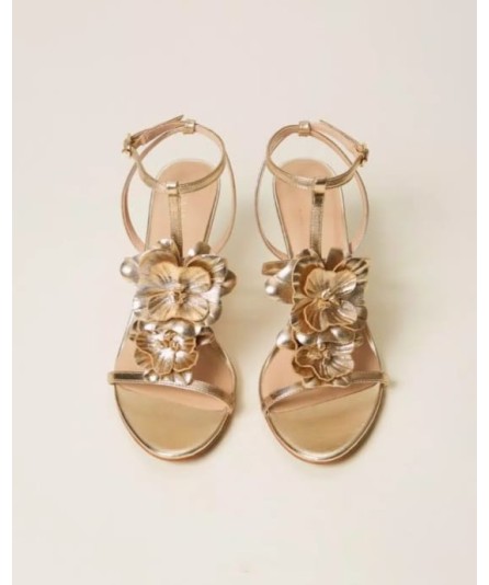 TWINSET