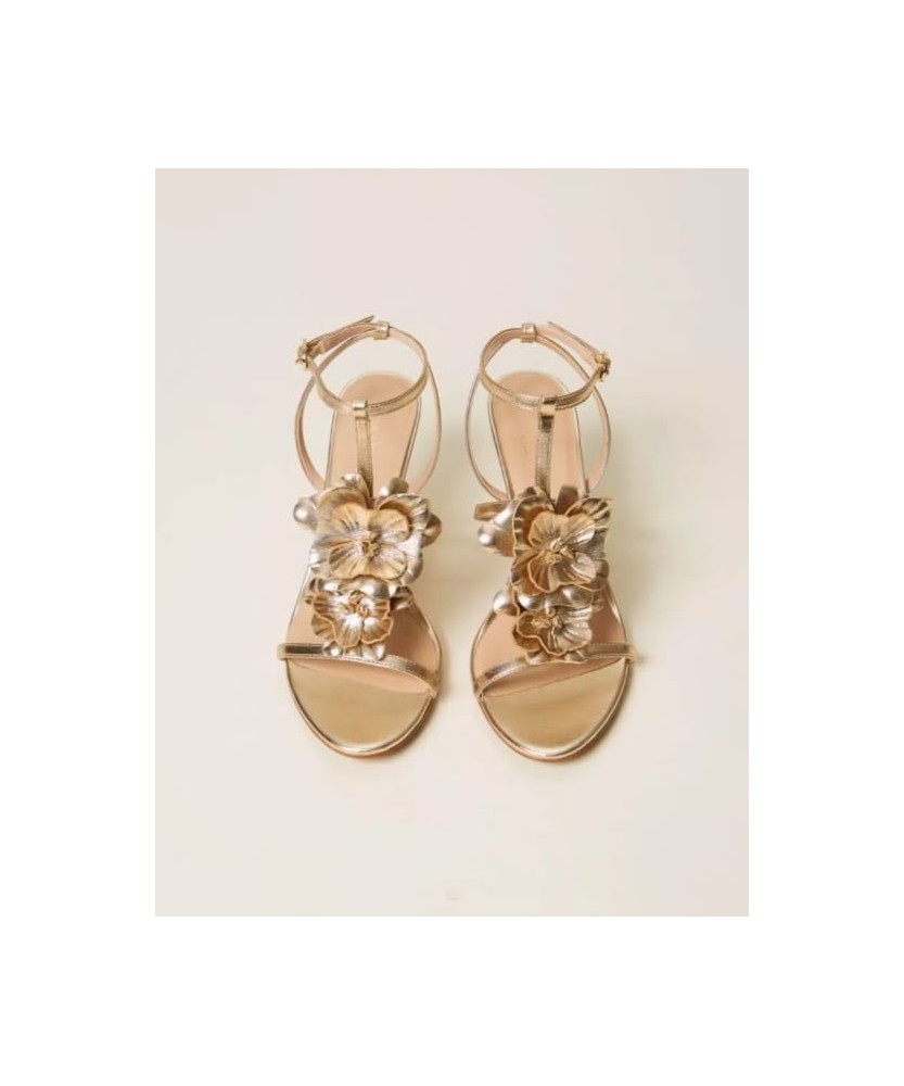 TWINSET